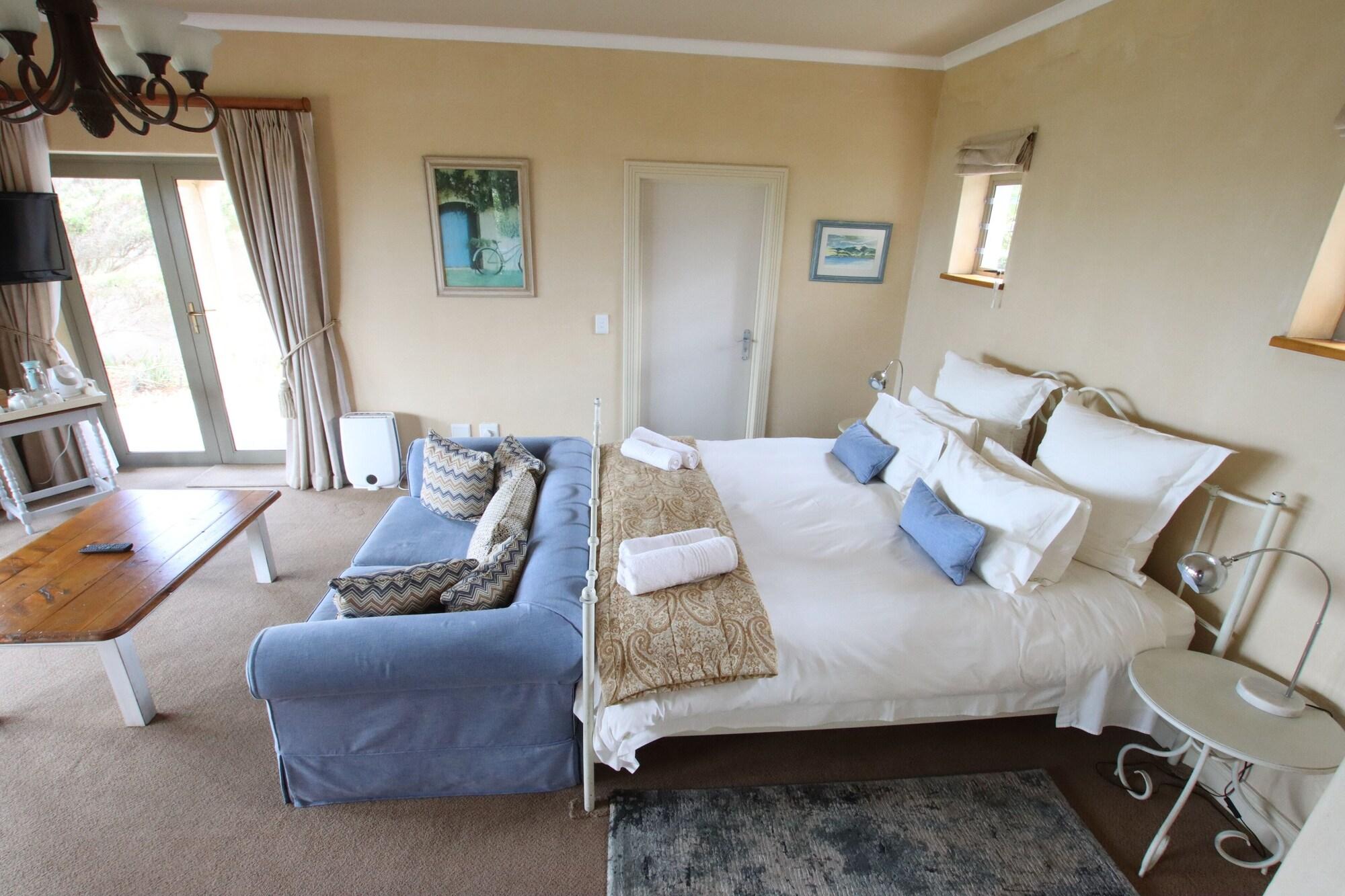 On The Cliff Guest House Херманус Екстериор снимка