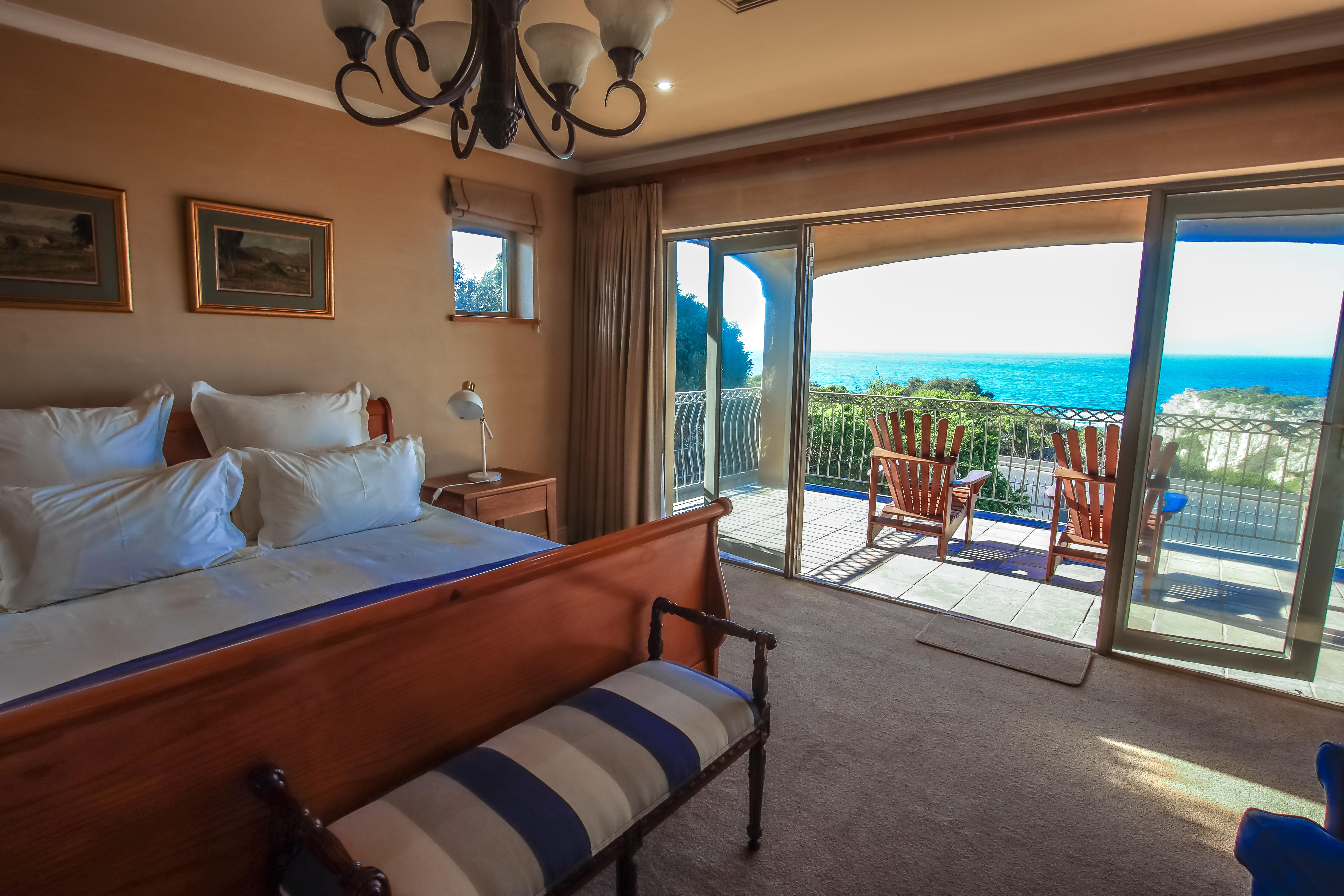 On The Cliff Guest House Херманус Екстериор снимка